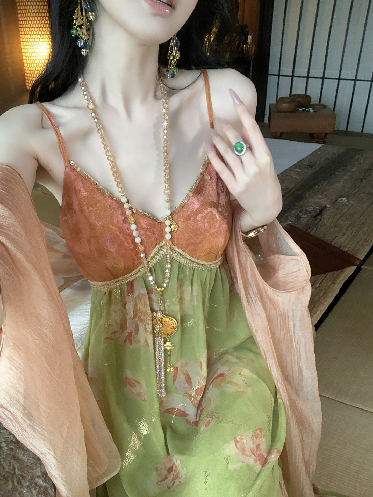 Đầm maxi nữ thắt eo thiết kế cổ yếm họa tiết hoa văn cổ điển — Cam xanh