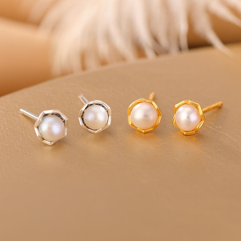 Bông tai hạt tròn hoa sen ngọc trai nước ngọt mạ vàng bạc S925 phong cách Trung Quốc — Kiểu màu bạc