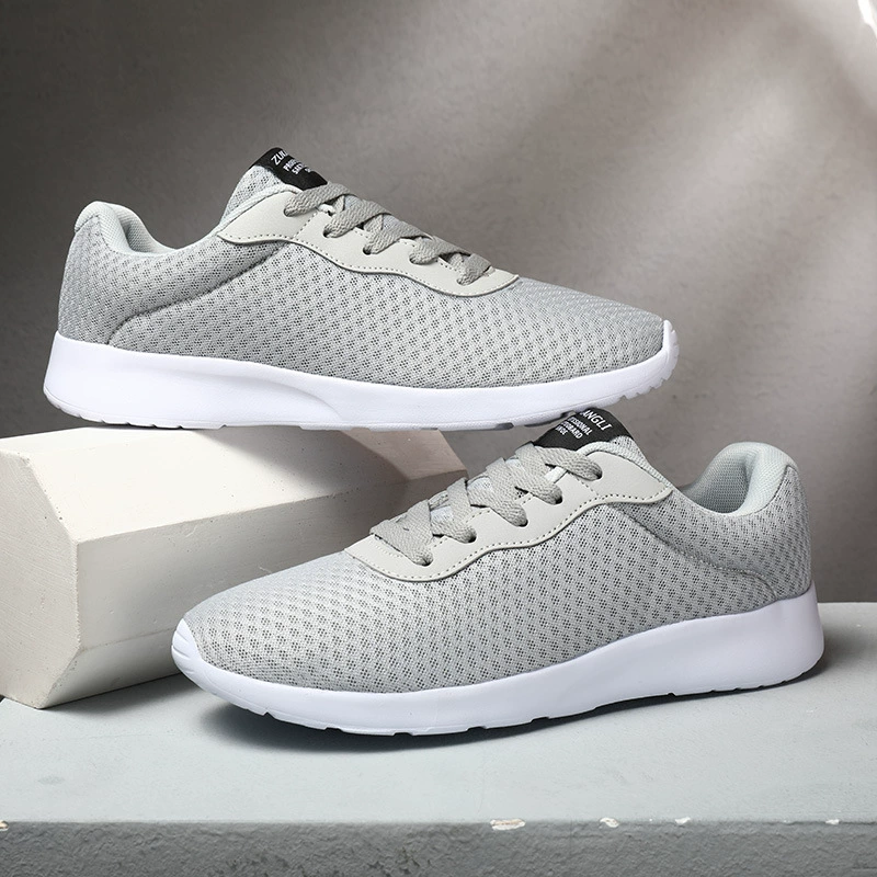 Breathable shock-absorbing trend sports shoes for men and women, wholesale