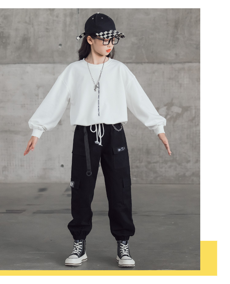 I nuovi ragazzi e ragazze della primavera 2023 per bambini indossano pantaloni da lavoro alla moda personalizzati, t-shirt girocollo, set da due pezzi_voghion.com