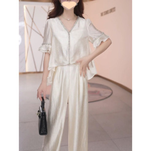 �ɼ����ļ��r��Ů��������⌒�ɚ��|���e�ٴ��@�ݜp�gŮ�b��ѝ