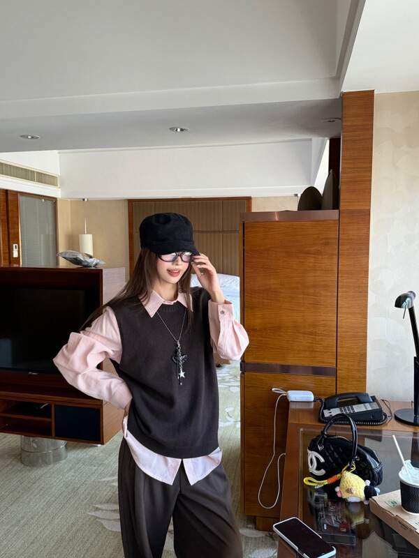 2025 New Autum Korean Design High-End Versatile Round Neck Vest Polo Collar Shirt Fashion Suit for Women