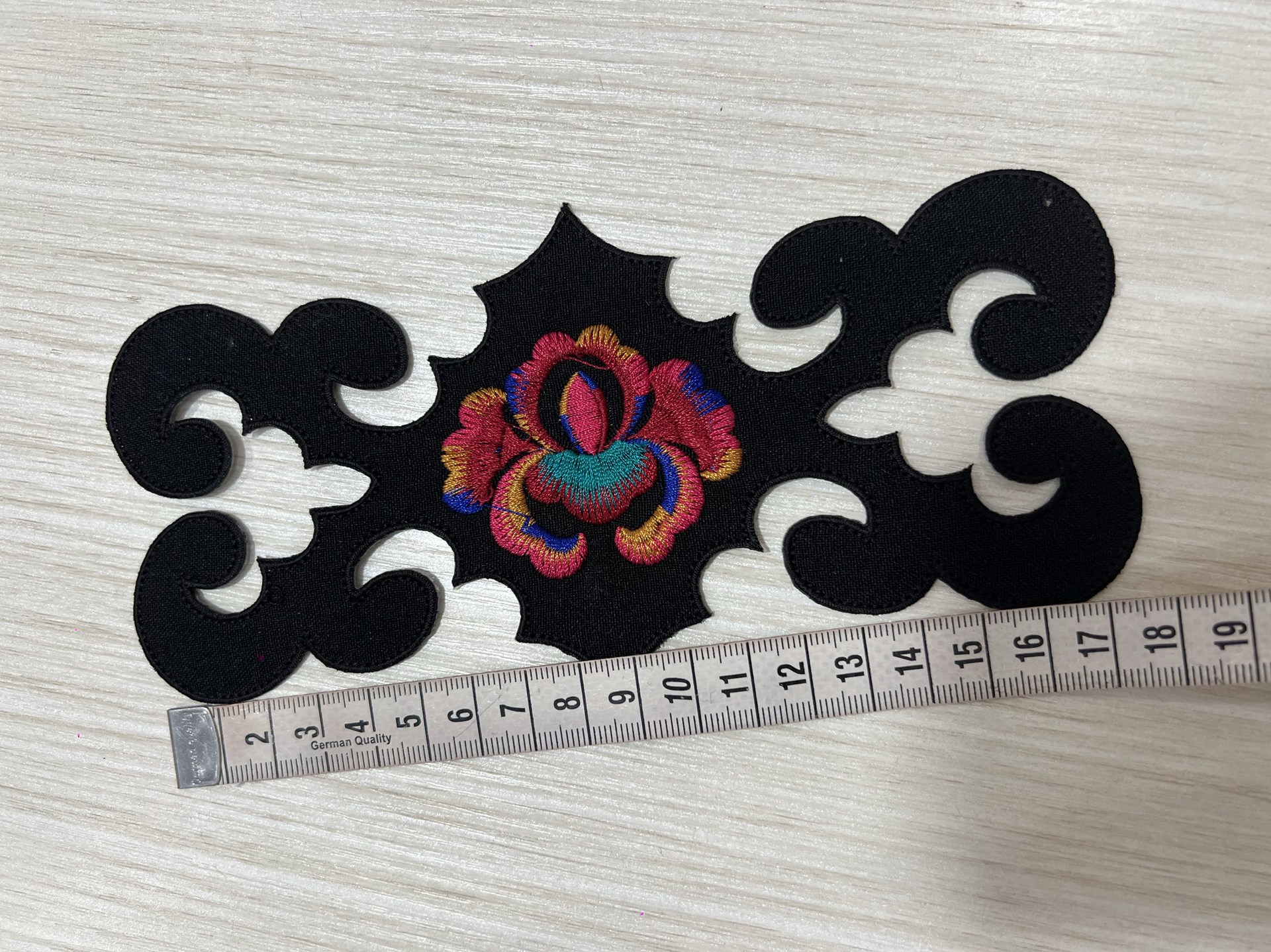 中民族祥云刺绣布补丁贴戏曲民族服装绣花带背胶熨烫花贴