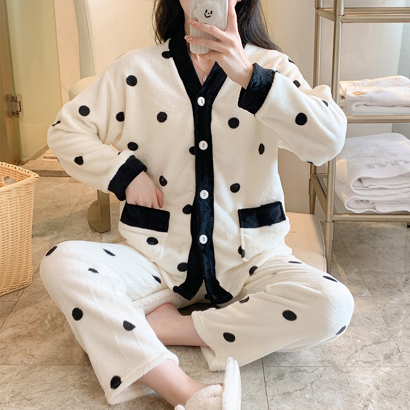 跨境网红睡衣女生秋冬天法兰绒可爱甜美印花外穿家居服亚马逊套