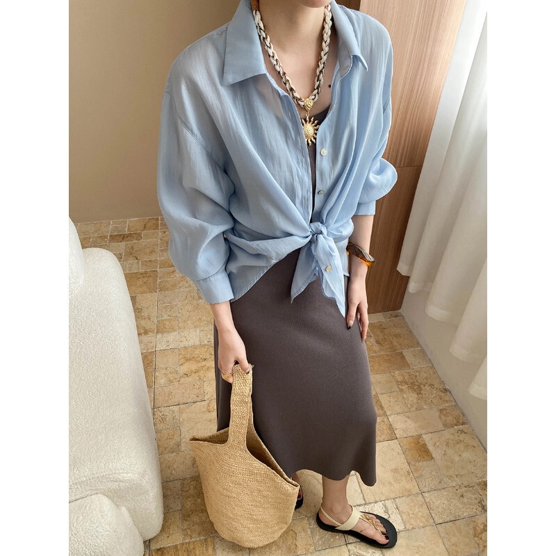 Sinan Back Split Style Lanjing Tencel Blended Simple Casual Loose Elegant Shirt SN7532