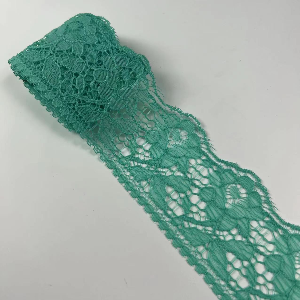 Suministro directo de fábrica 6cm encaje ropa textil para el hogar falda collar accesorios encaje color no elástico material de poliéster al por mayor