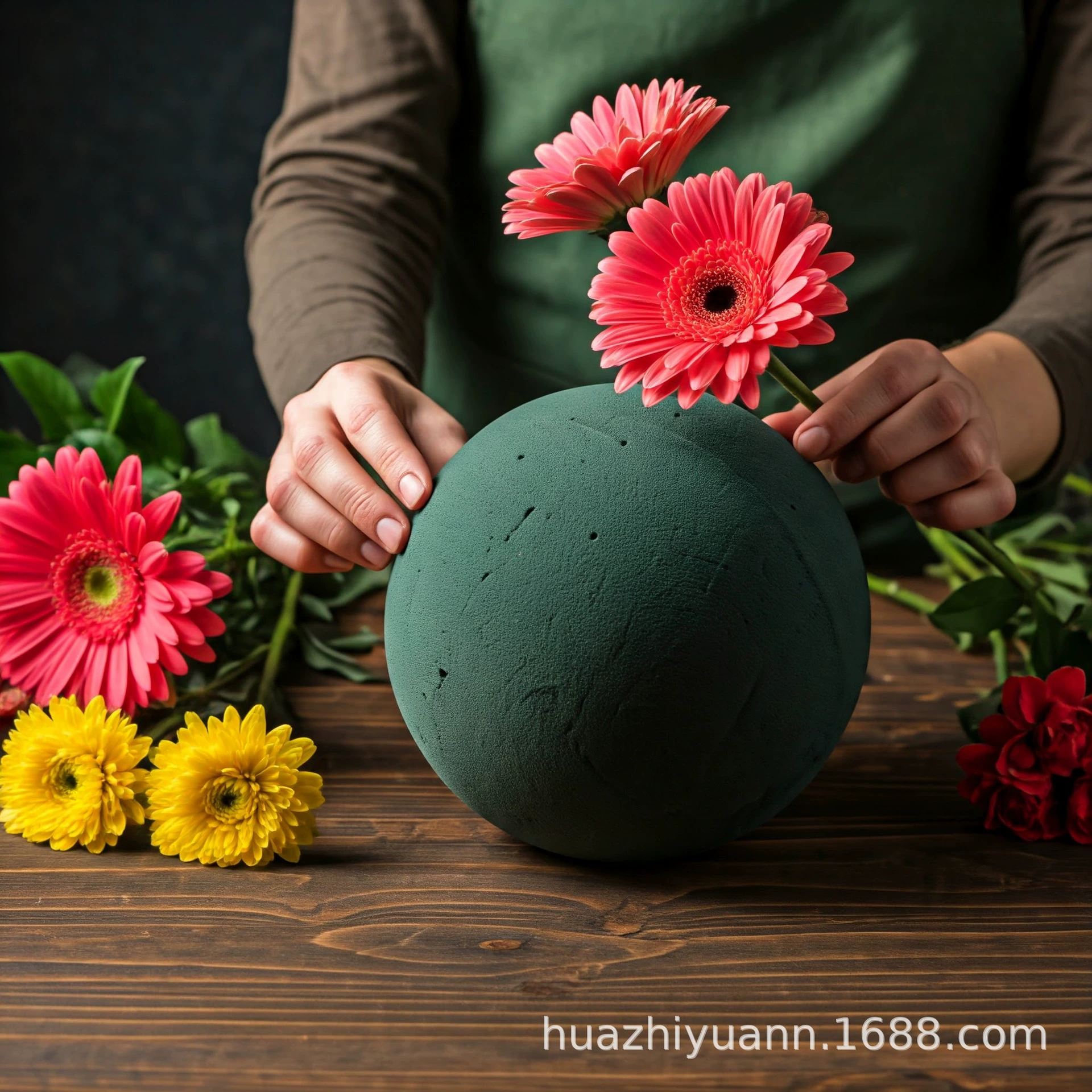 Край цветочной композиции цветок грязевой шар Сферический цветок грязь круглый цветок грязь цветок особой формы грязевой цветок грязь Цветочная композиция грязь цветок художественное моделирование