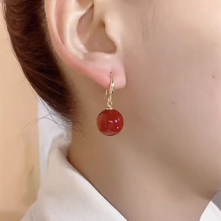 Red Pearl Earrings Women's Light Luxury Niche Design Ear Hook Light Luxury High-end Ear Studs 2024 New Wedding Earrings