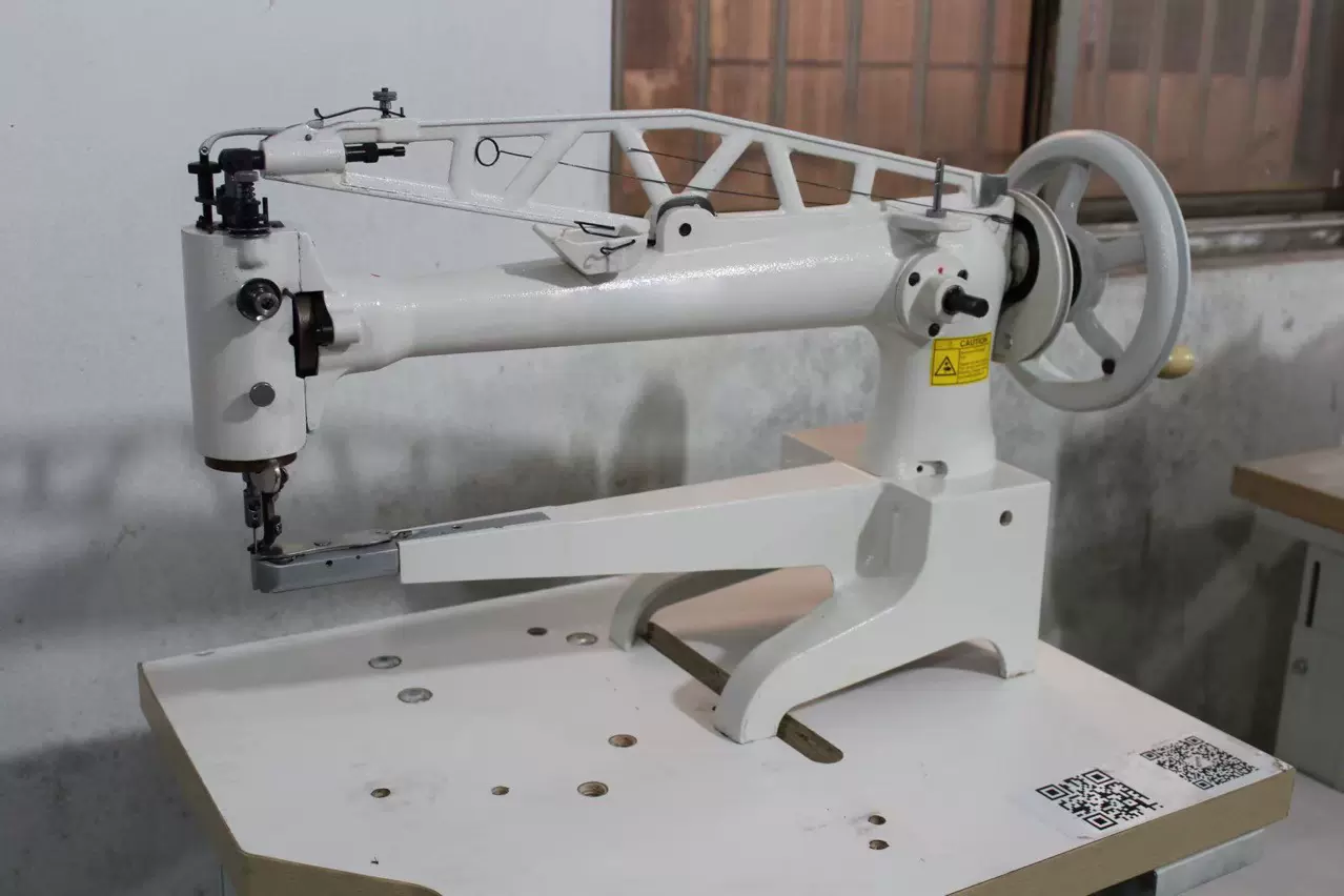 2972 补鞋机 2793（八方车） 大梭 小梭  特种缝纫机锁边机耐用