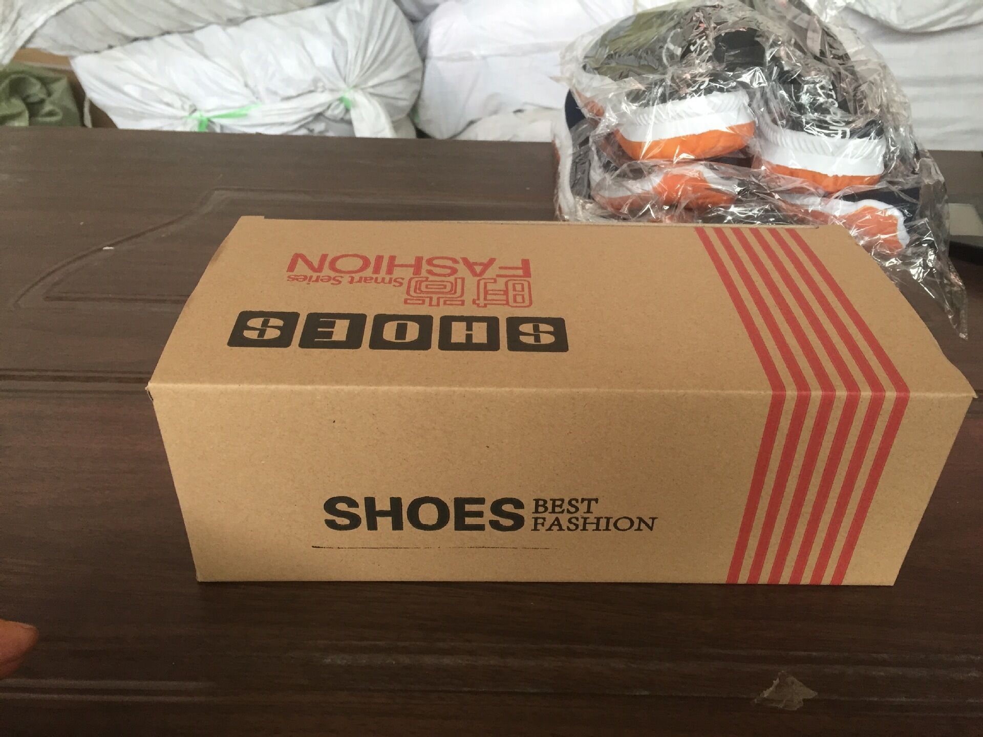 싱글 신발 상자