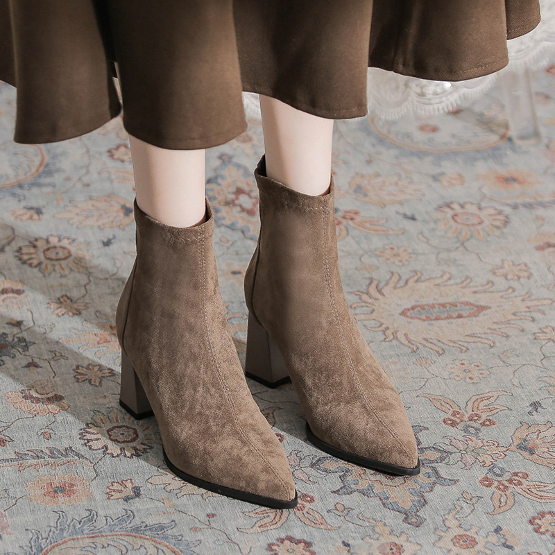 法式复古绒面粗跟短靴女尖头时尚百搭气质中筒瘦瘦靴子秋冬季新款