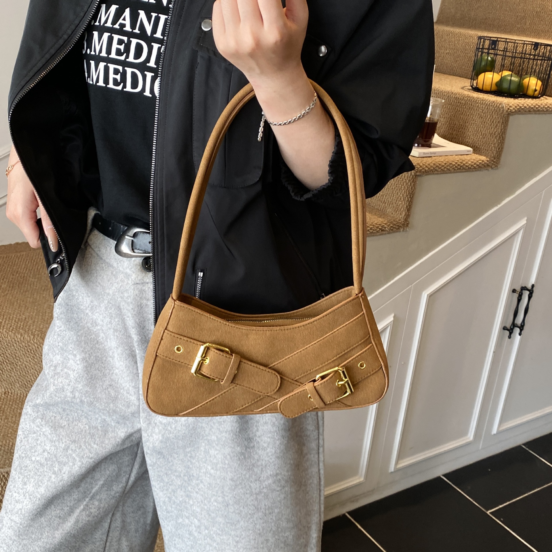 Bolsos de alta sensación, nicho de diseño, mujeres, 2025 nuevo bolso de mano universal, bolso de hombro retro de moda universal