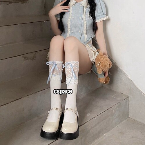 Lolita lace-trimmed spliced white over-knee socks, JK ballet-style with blue ribbon and bow—versatile long socks for students.