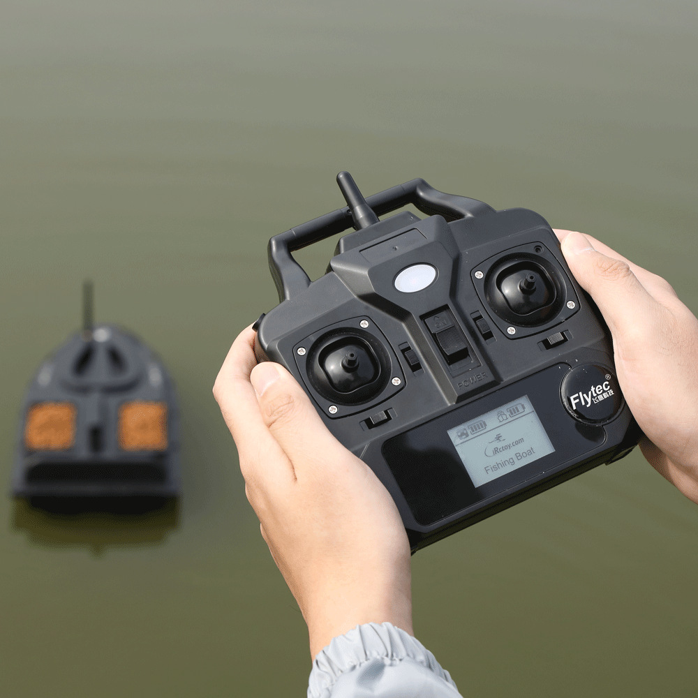 V700长续航500米遥控双仓送饵打窝船