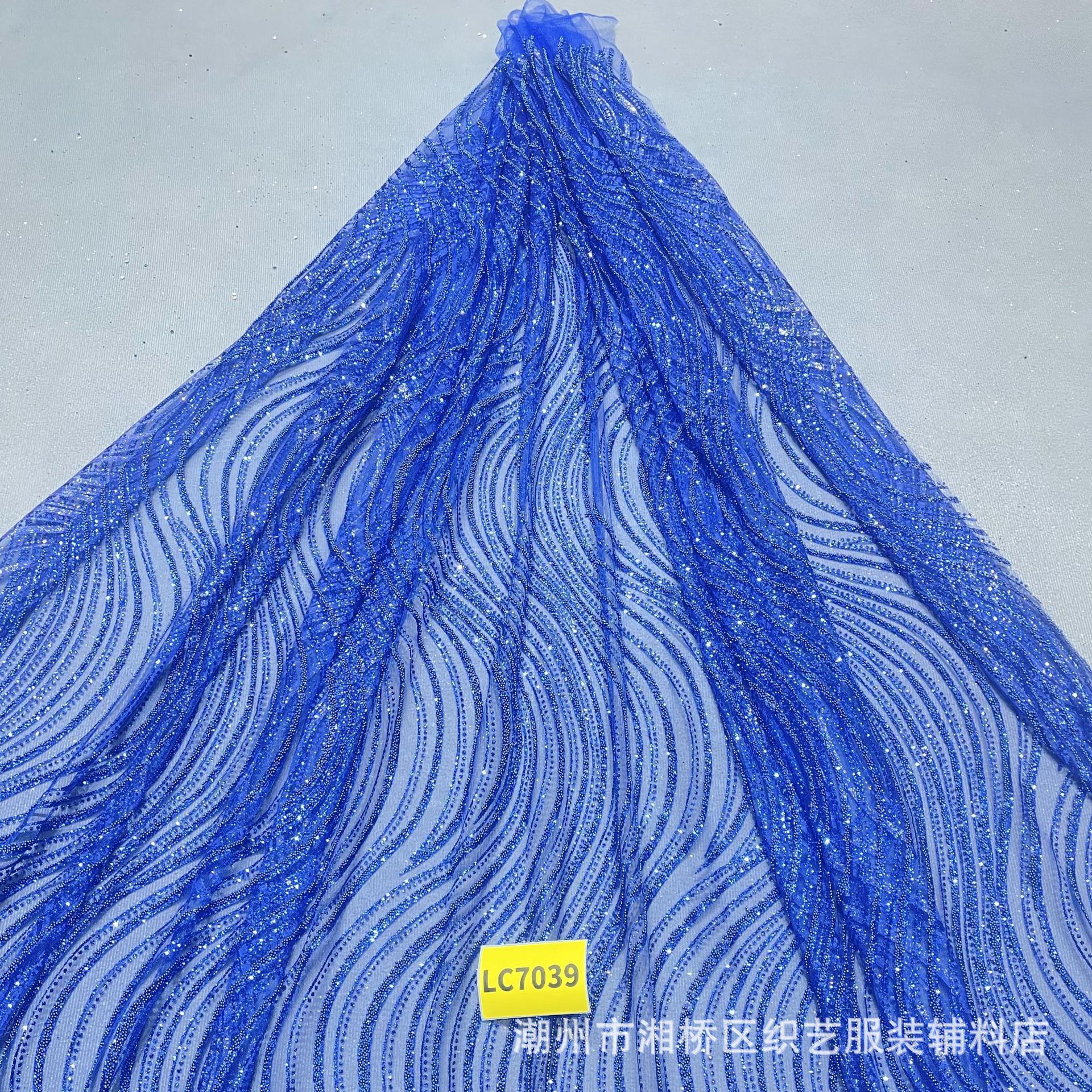 LC7039款单色10码起订 喷金婚纱晚礼服面料洒金婚礼服网眼布