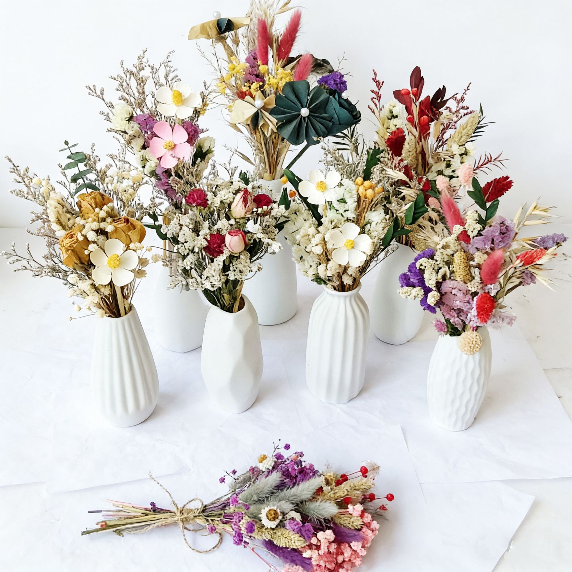 Bouquet de gypsophile séchée de 25 cm, grand format, inspiré des célébrités d'Internet, avec de vraies fleurs et une rose « Ne me perdez pas »._voghion.com