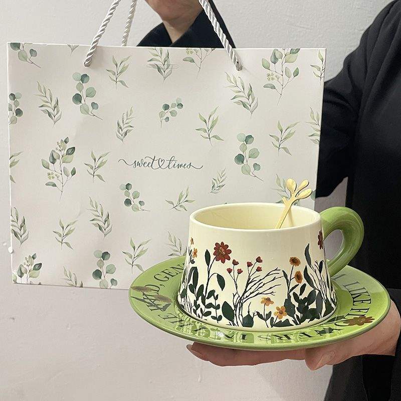 High-end nicho ligero de cerámica taza de café plato conjunto de té de la tarde taza de café latte de alto valor de cara regalo