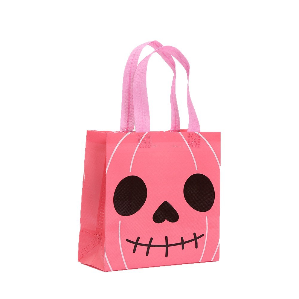 Mayorista nueva bolsa de Halloween dibujos animados extraña bolsa de regalo no tejida bolsa de regalo plegable impermeable