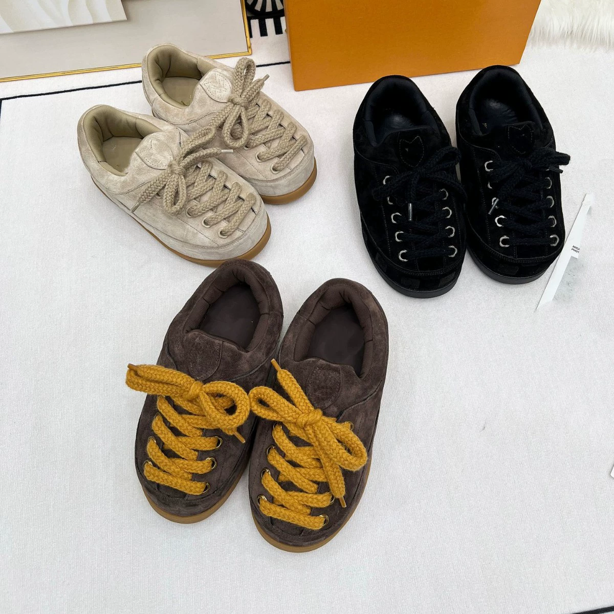 25 new foreign trade bread shoes Wang Jiaer's same style suede casual thick-soled fashionable and comfortable chubby women's cotton shoes