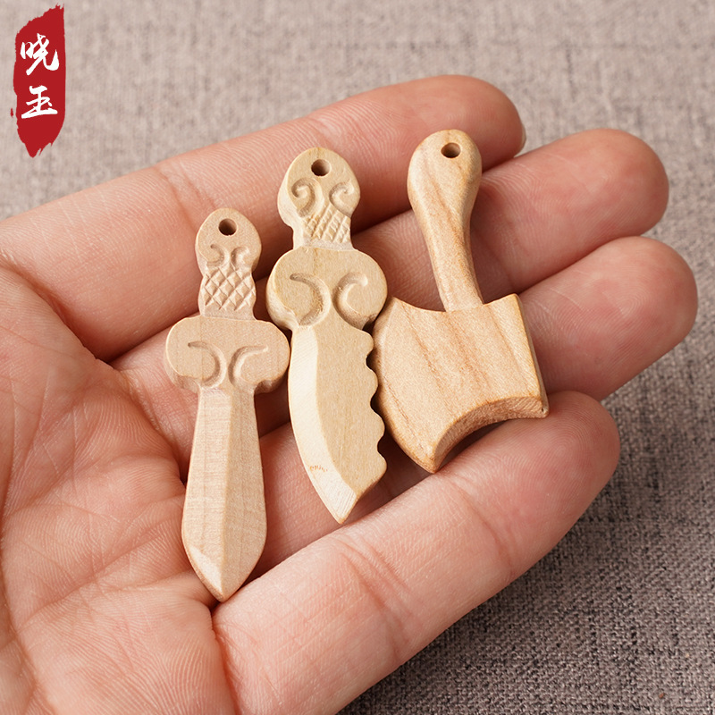 ピーチウッド剣斧はさみ本物のピーチウッド彫刻アクセサリー卸売ベビー製品 DIY 供給|undefined