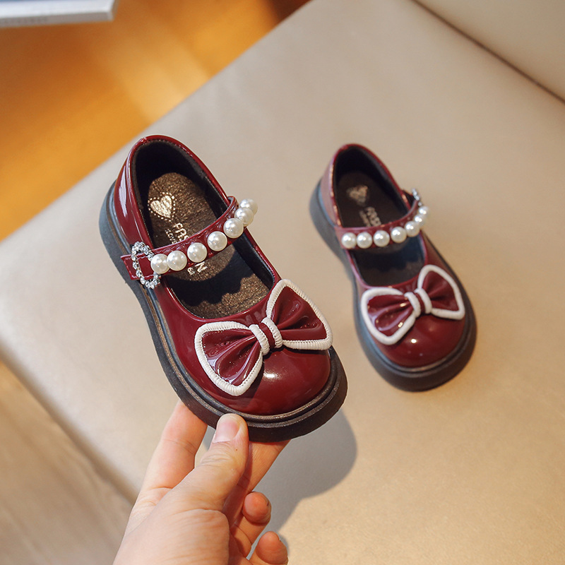 Zapatos de cuero negros para niñas Zapatos de cuero blancos de estilo británico Zapatos de rendimiento de princesa Mary Jane Primavera y otoño nuevos zapatos de bebé Súper suaves