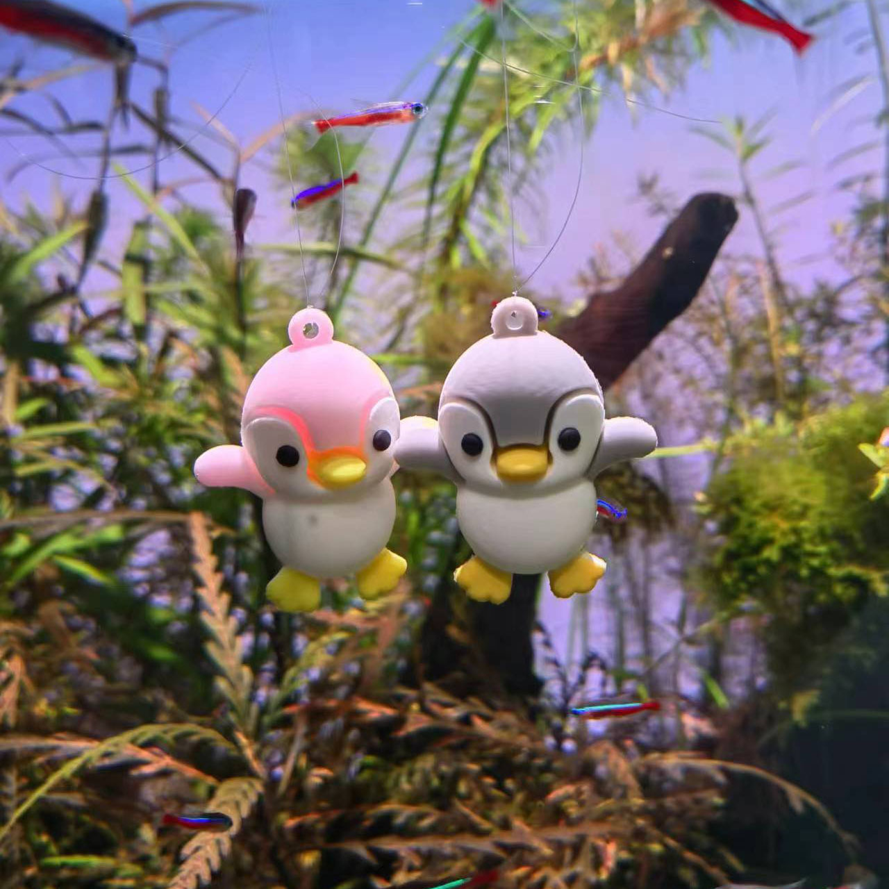 Acuario de goma suave decoración hogar pecera paisaje decoración suspendida bola pingüino colgante al por mayor flotante bola transparente