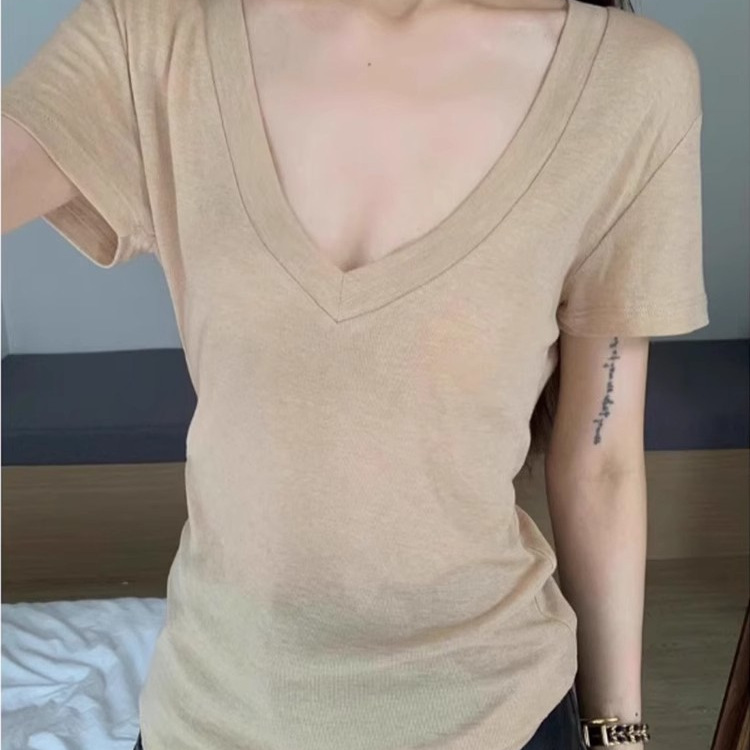 レトロホットガール無地シンプルな気質半袖Tシャツ女性の夏の新しいスタイルローネック露出鎖骨ルーズトップ|undefined
