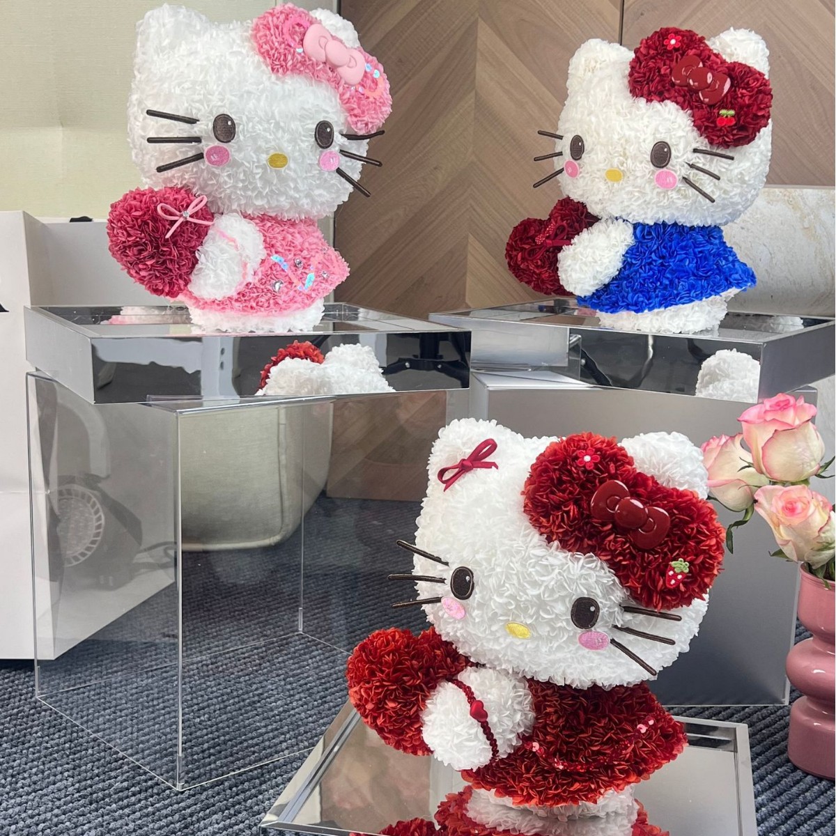 Valentine's Day Hellokitty Eternal Flower Ornament Birthday Gift for Friend Valentine's Day Gift Cute Gift for Girlfriend