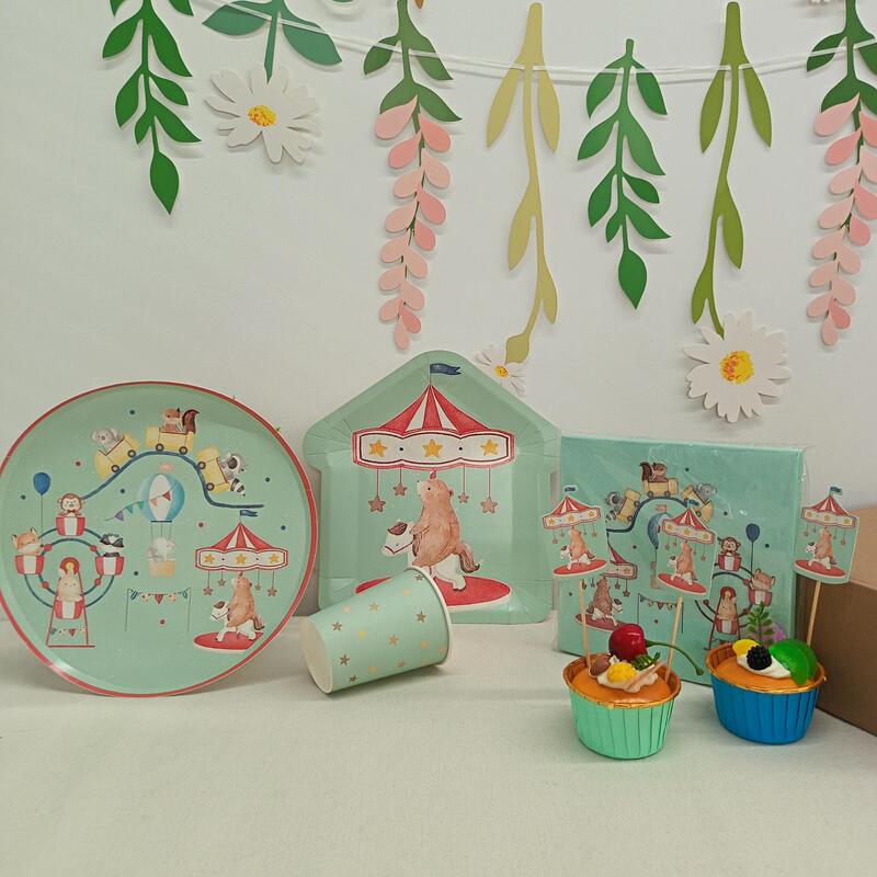 Cross-Border Party Disposable Tableware Set Birthday Picnic Party Plates, Knives, Forks, Spoons, Napkins, Tablecloths Wholesale Cross-Border Party Disposable Tableware Set Birthday Picnic Party Plates, Knives, Forks, Spoons, Napkins, Tablecloths Wholesale