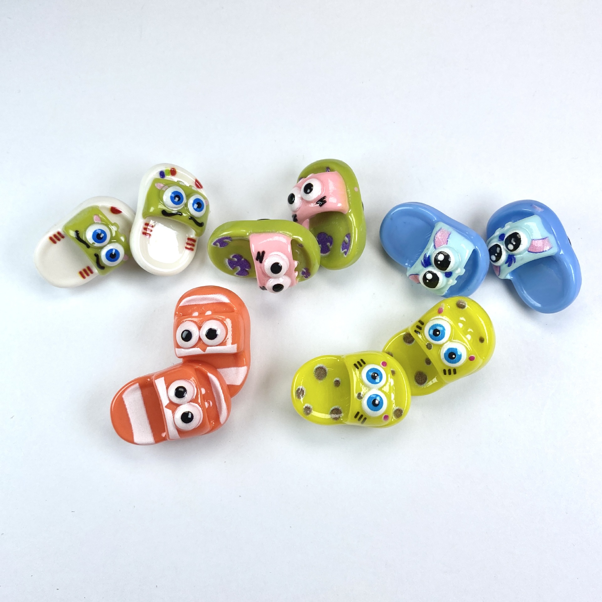 작은 슬리퍼 - 신발 버클 포함