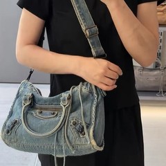 ins2025新款复古水洗牛仔机车托特包潮流铆钉装饰手提单肩斜挎包