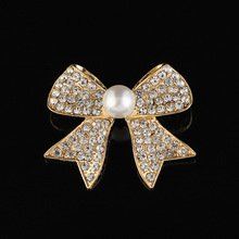 韩系气质高级感合金蝴蝶结镂空珍珠镶钻胸针百搭款服饰配饰固定扣