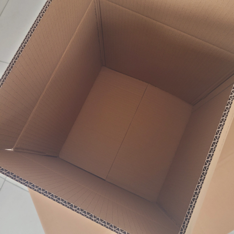 特硬包装纸箱批发搬家箱打包箱快递箱大纸箱子搬家打包箱子纸板箱详情8