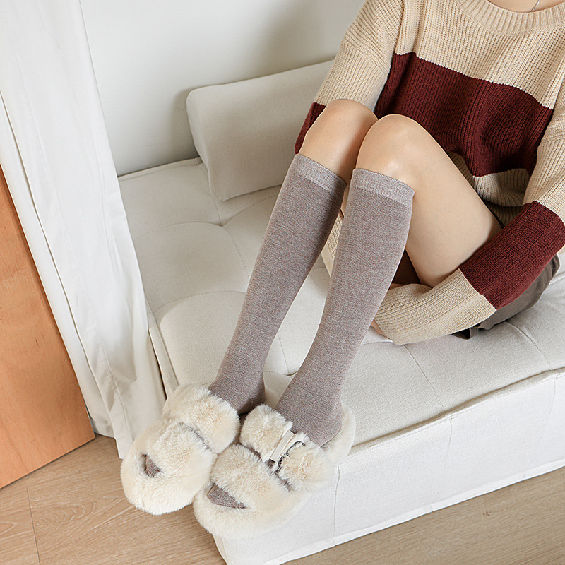 帮手主图-2双装 纯色羊绒及膝~秋夜,柳树在路边垂着枝条荫影