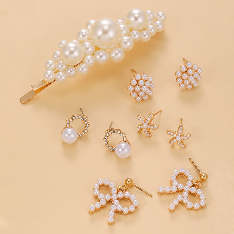 Korea Simple Pearl Geometric Diamond Earrings display picture 2