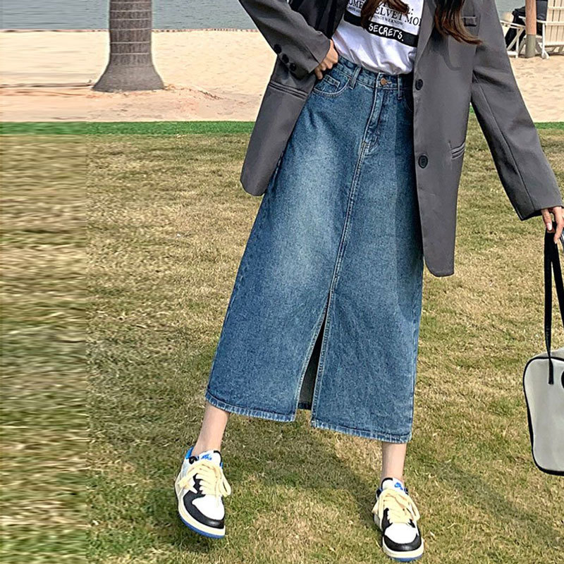 Thin denim skirt