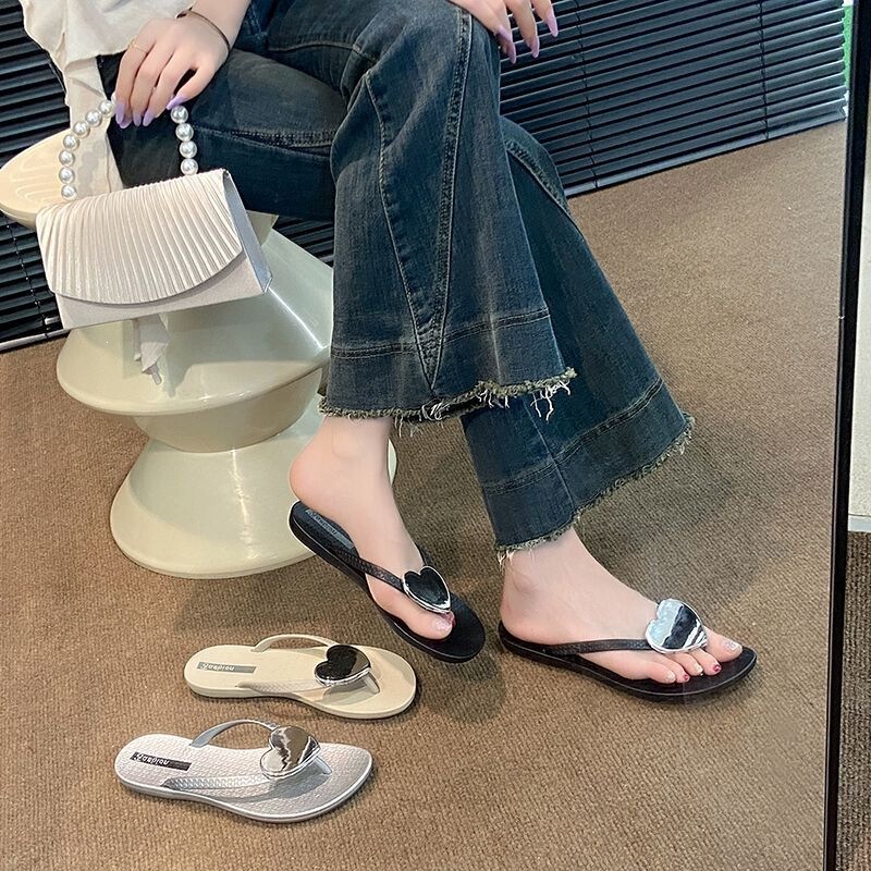 New Fashionable Love Heart Sequin Flip-Flops for Women, Summer New Style, Korean Style Casual Thong Sandals for Outdoor Wear New Fashionable Love Heart Sequin Flip-Flops for Women, Summer New Style, Korean Style Casual Thong Sandals for Outdoor Wear