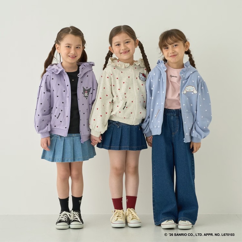 26 Spring and Autumn Sanrio Hooded Jacket with Kuromi, Cinnamoroll, Hello Kitty heart print and lace hood 26 Spring and Autumn Sanrio Hooded Jacket with Kuromi, Cinnamoroll, Hello Kitty heart print and lace hood