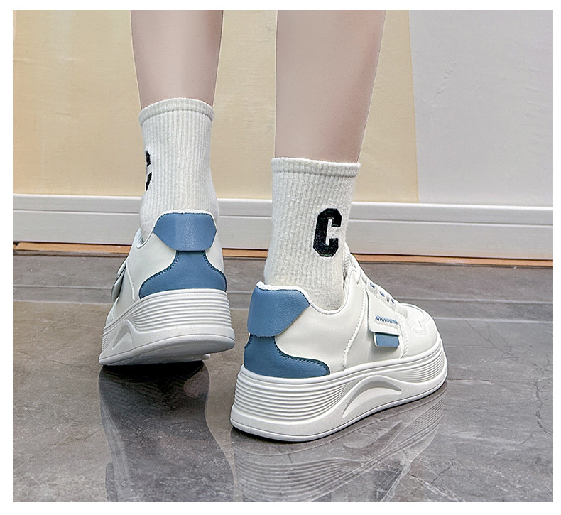 Petites chaussures blanches femme 2024 printemps nouvelle étudiante édition coréenne Instagram tendance polyvalente semelle épaisse chaussures de planche printemps et automne chaussures décontractées_voghion.com