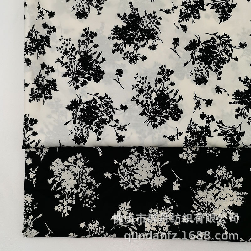 破卡平纹缎印花 新款植物小碎花布 日韩女装连衣裙大长裙衬衫面料