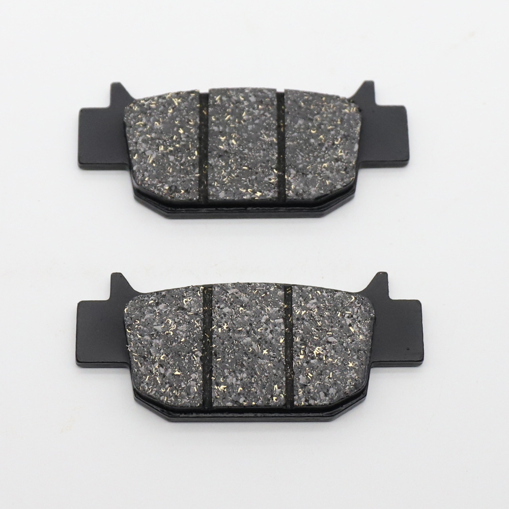 Almohadilla de freno de la motocicleta pastillas de freno USR125 UHR150 pastillas de freno de disco trasero semi-metal de alta resistencia a la temperatura