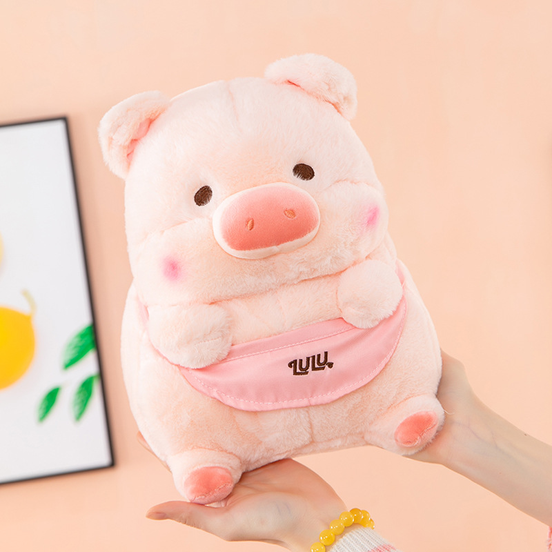 新商品の露露豚のぬいぐるみが可愛いです。