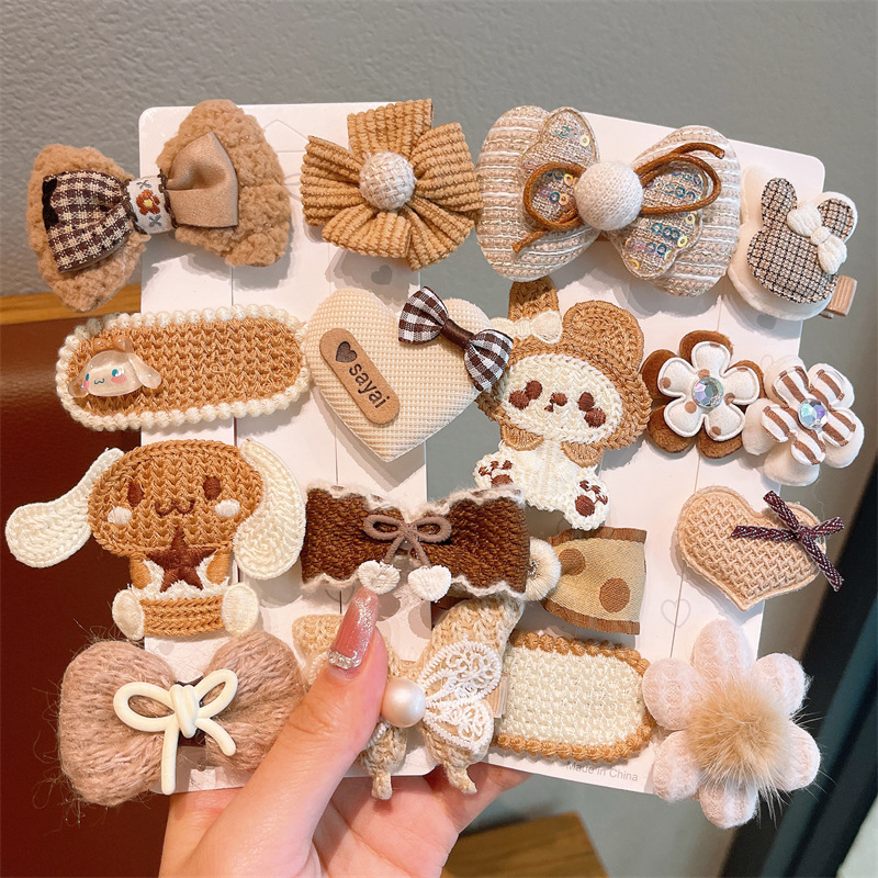 Children's demi-season hairgrip with bow