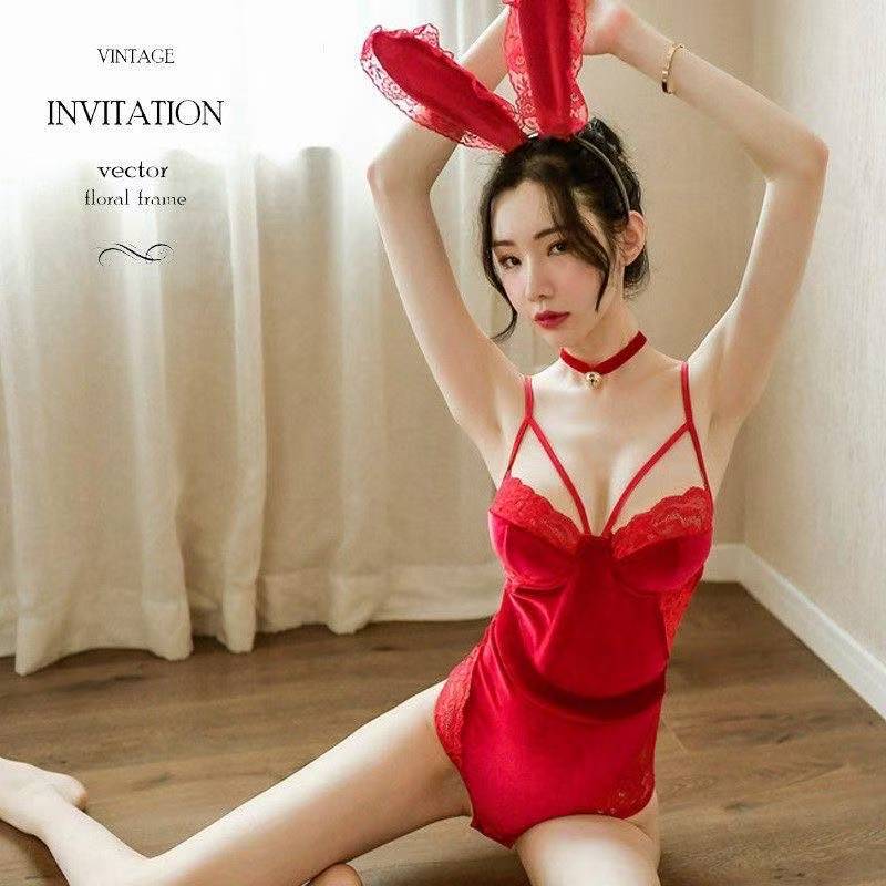 Bunny Girl Cosplay Lingerie Set with Gloves, Red Uniform for Small Busts — detail image 5