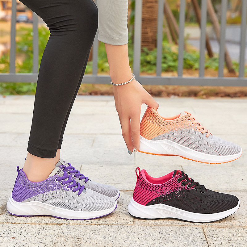 Zapatos de mujer, zapatos deportivos transpirables de estilo primaveral, zapatos ligeros y cómodos, zapatos de boca baja con tejido de punto, zapatos de malla versátiles y modernos para mujer