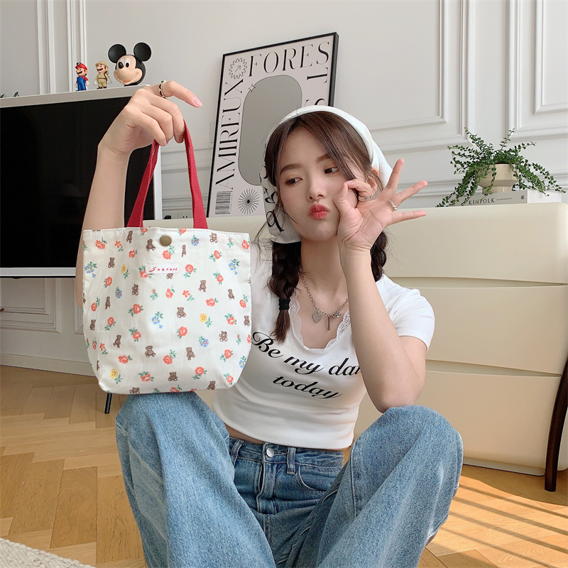 75g Weight Magnetic Buckle Closure Type Top Handle Strap Type Handbag Bags Type Casual Occasion Canvas Material Flower Pattern Spring&Summer Season Women's Gender Vacation Style Square Shape Women's Canvas Flower Vacation Square Magnetic Buckle Handbag 28