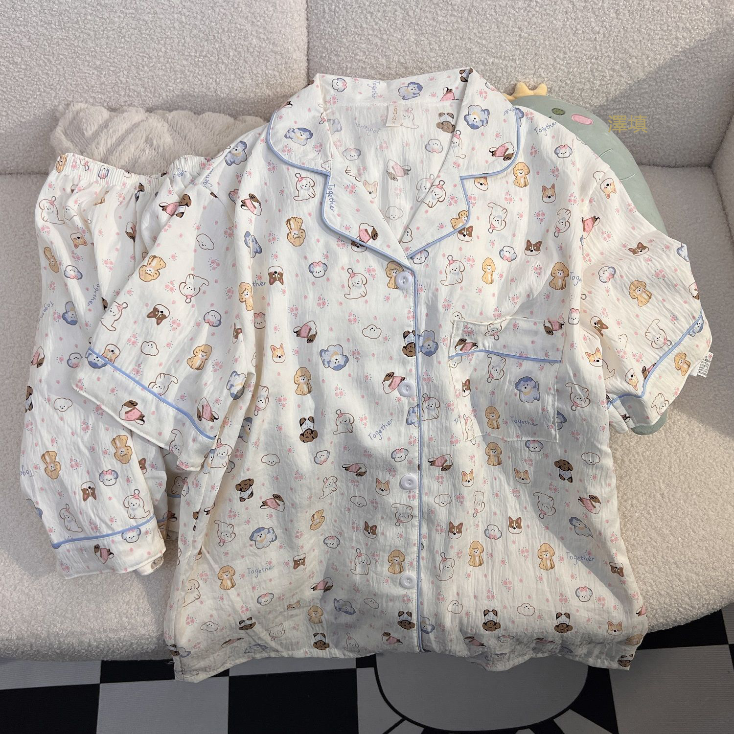Pijama coreano de primavera y otoño lindo KT gatos cuadrícula pantalones cortos de manga corta cardigan set nubes algodón ropa de hogar se puede usar fuera