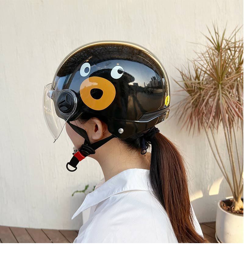 New National Standard 3C Certified Electric Vehicle Helmet Cute Bear