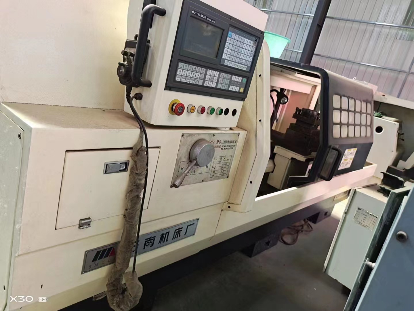 转让二手云南C2Y-K6150Bx2米数控卧式车床机床重量:3400