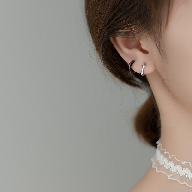 Eloch s925 plata y negro estrellas perfiles para mujeres sencillas cuadrangulares de alta sensación de red aretes rojos perfiles G9241